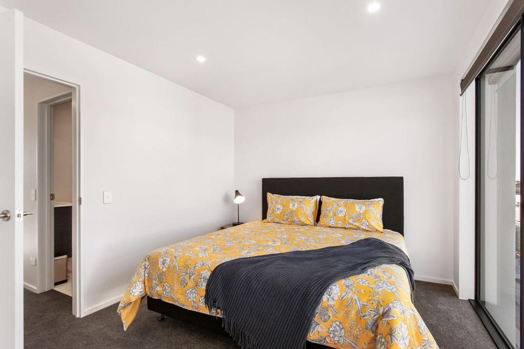 Stylish Brand New Sunny 3Bdrm 3Bth Garage Sleeps 6 Apartment Christchurch Exterior photo