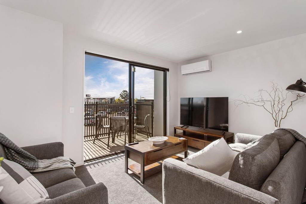 Stylish Brand New Sunny 3Bdrm 3Bth Garage Sleeps 6 Apartment Christchurch Exterior photo