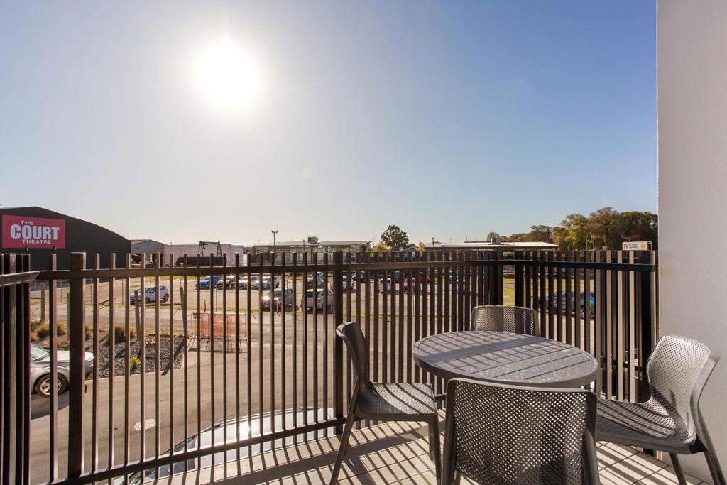 Stylish Brand New Sunny 3Bdrm 3Bth Garage Sleeps 6 Apartment Christchurch Exterior photo